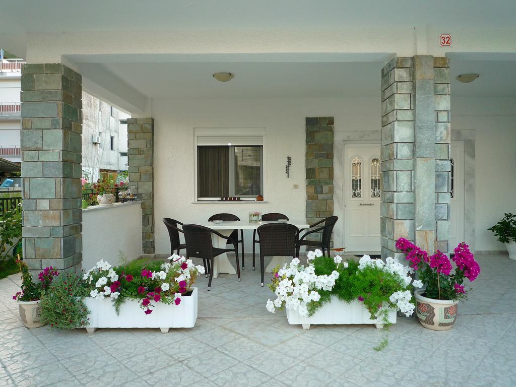Frideriki Apartments Olympiaki Akti Exterior photo